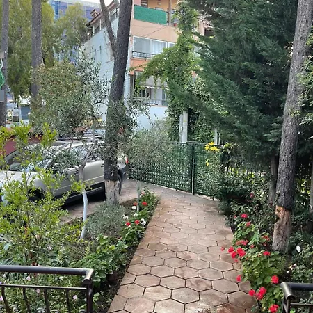 Villa Cozy Golem (Tirana)
